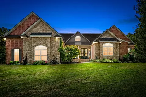 2154 Trieste Trl, Adams, TN 37010