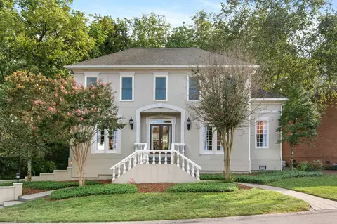 121 Abbeywood Dr, Nashville, TN 37215