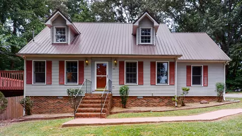 164 Glenview Dr, Estill Springs, TN 37330