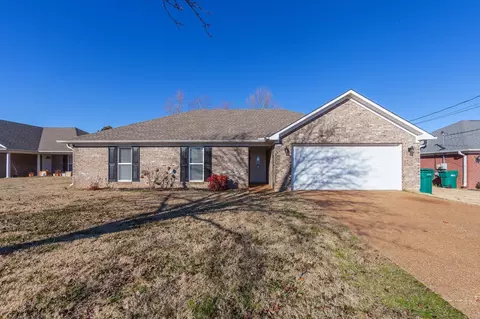163 Romie Dr, Jackson, TN 38305