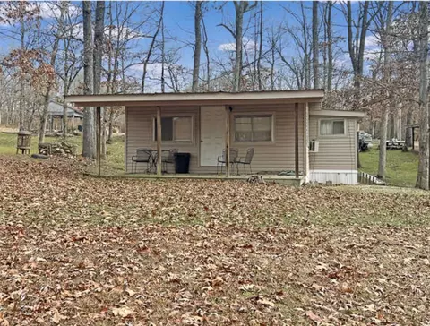 41 Lake Rd, Springville, TN 38256