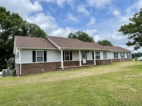 1213 W Point Rd, Lawrenceburg, TN 38464
