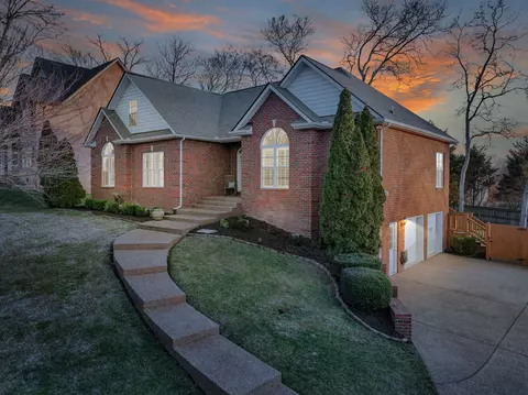 4008 Danes Dr, Spring Hill, TN 37174
