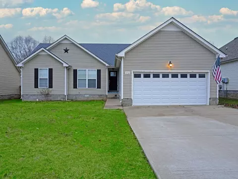 3704 S Jot Dr, Clarksville, TN 37040