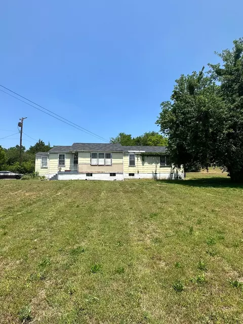 3740 Hydes Ferry Rd, Nashville, TN 37218
