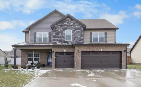 1039 Meadowview Ln, Clarksville, TN 37040
