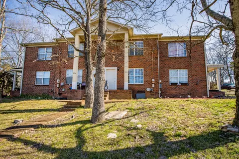 612 Castlegate Dr, Nashville, TN 37217