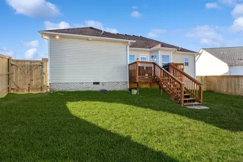 486 Berry Cir, Springfield, TN 37172 photo 2