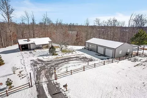 235 Lloyd Carwile Ln, Gainesboro, TN 38562