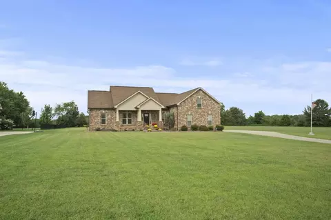 135 Wind Wood Dr, Portland, TN 37148
