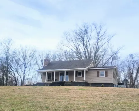 924 Old Beersheba Rd, Mcminnville, TN 37110