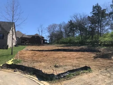 383 Arrow Ct, Hendersonville, TN 37075