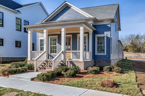 1229 Luckett Rd, Nashville, TN 37221