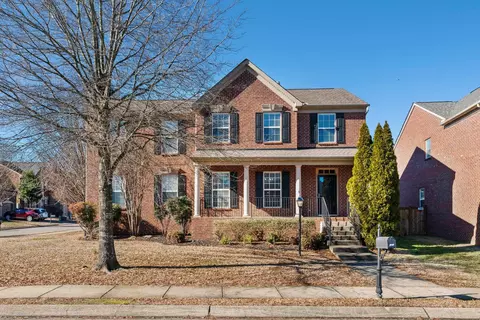828 River Heights Dr, Mount Juliet, TN 37122
