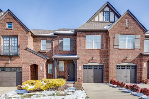 2056 Bungalow Dr, Thompsons Station, TN 37179