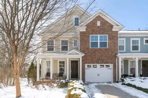 1524 Hampshire Pl, Thompsons Station, TN 37179