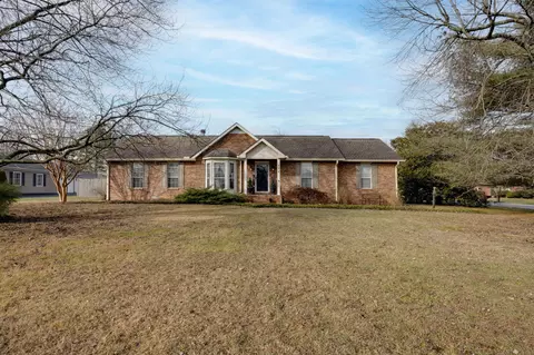 804 Kathy Cir, Gallatin, TN 37066