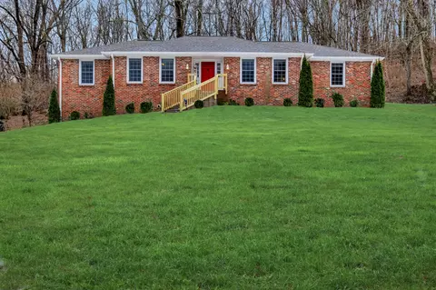 1013 Manley Ln E, Brentwood, TN 37027