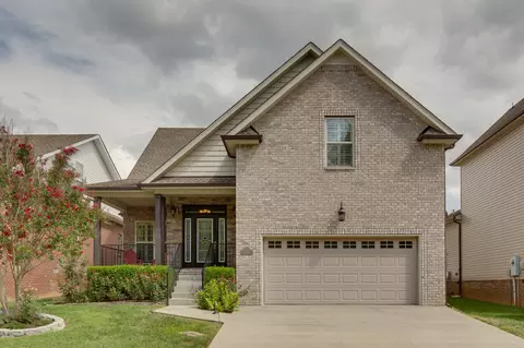 258 Turnberry Cir, Clarksville, TN 37043