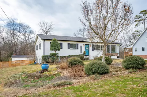 304 Pinehurst Cir, Chickamauga, GA 30707