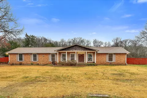 2425 Bellevue Manor Dr, Nashville, TN 37221