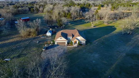 465 Goshen Rd, Lebanon, TN 37087