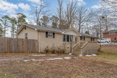 406 Broadview Dr, Dickson, TN 37055 photo 2
