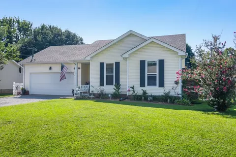 3456 Sandpiper Dr, Clarksville, TN 37042