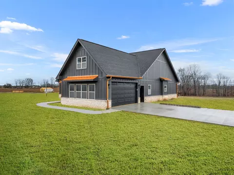 204 Beartown Rd, Loretto, TN 38469 photo 3