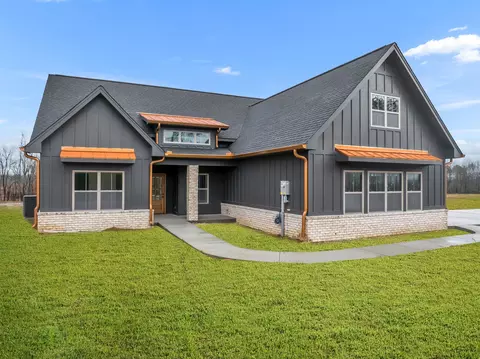 204 Beartown Rd, Loretto, TN 38469 photo 2