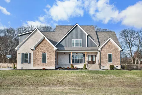8005 Traditions Ln, Columbia, TN 38401