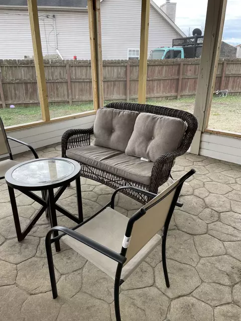 1301 Nicole Ln, La Vergne, TN 37086