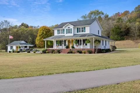 56 Cunningham Hollow Rd, Fayetteville, TN 37334