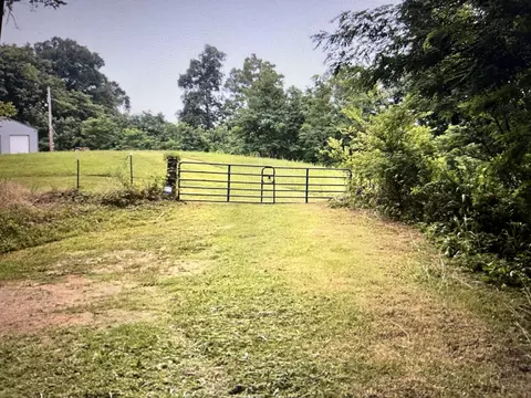 1250 Bledsoe Rd, Pulaski, TN 38478 photo 4