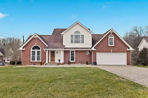1035 Carriage Hill Dr, Hendersonville, TN 37075