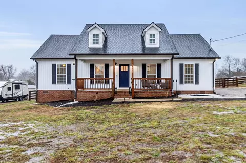 136 E Hill St, Cornersville, TN 37047