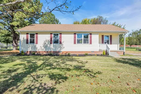 122 Kenwood Dr, Portland, TN 37148