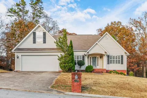 10351 Fielding Rd, Ooltewah, TN 37363