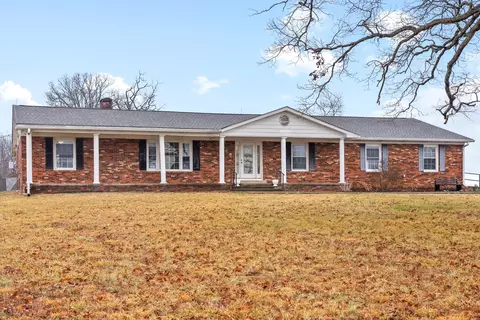 17525 Greenville Rd, Hopkinsville, KY 42240