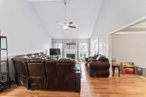121 Buttonwood Dr, Smyrna, TN 37167