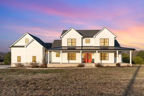 3048 Loren Ln, Centerville, TN 37033