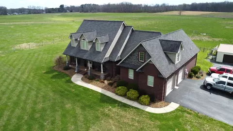 3326 Highway 52 E, Lafayette, TN 37083