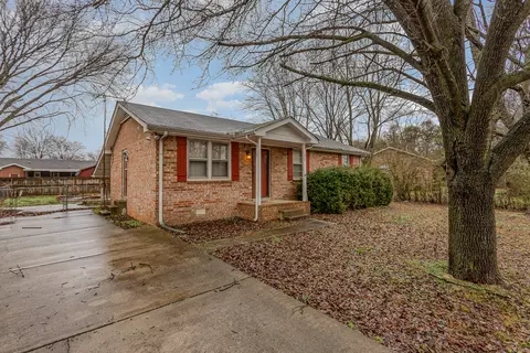 209 Camelot Ct, Smyrna, TN 37167