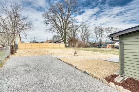 Exterior - 241 Maple St, Madison, TN 37115 photo 6 of 12