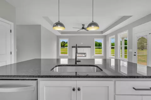 Kitchen - 931 Baxter Rd, Murfreesboro, TN 37130 photo 3 of 4