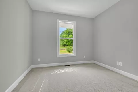 Bedroom - 931 Baxter Rd, Murfreesboro, TN 37130 photo 3 of 6