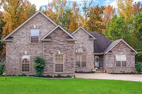 302 Artesa Dr, White House, TN 37188