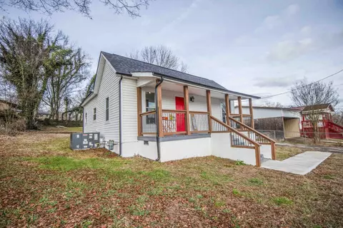 202 Union St, Loudon, TN 37774