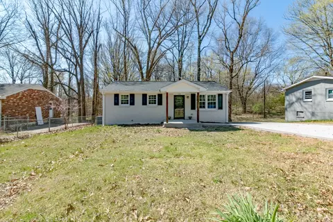 1428 Elm Hill Dr, Clarksville, TN 37040