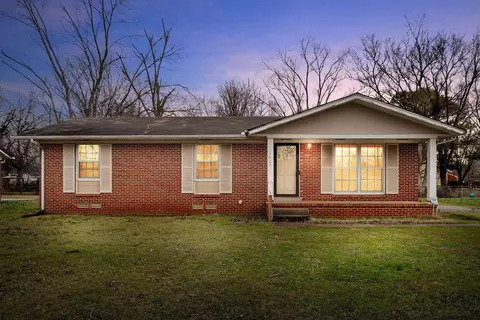 1423 Eagle St, Murfreesboro, TN 37130
